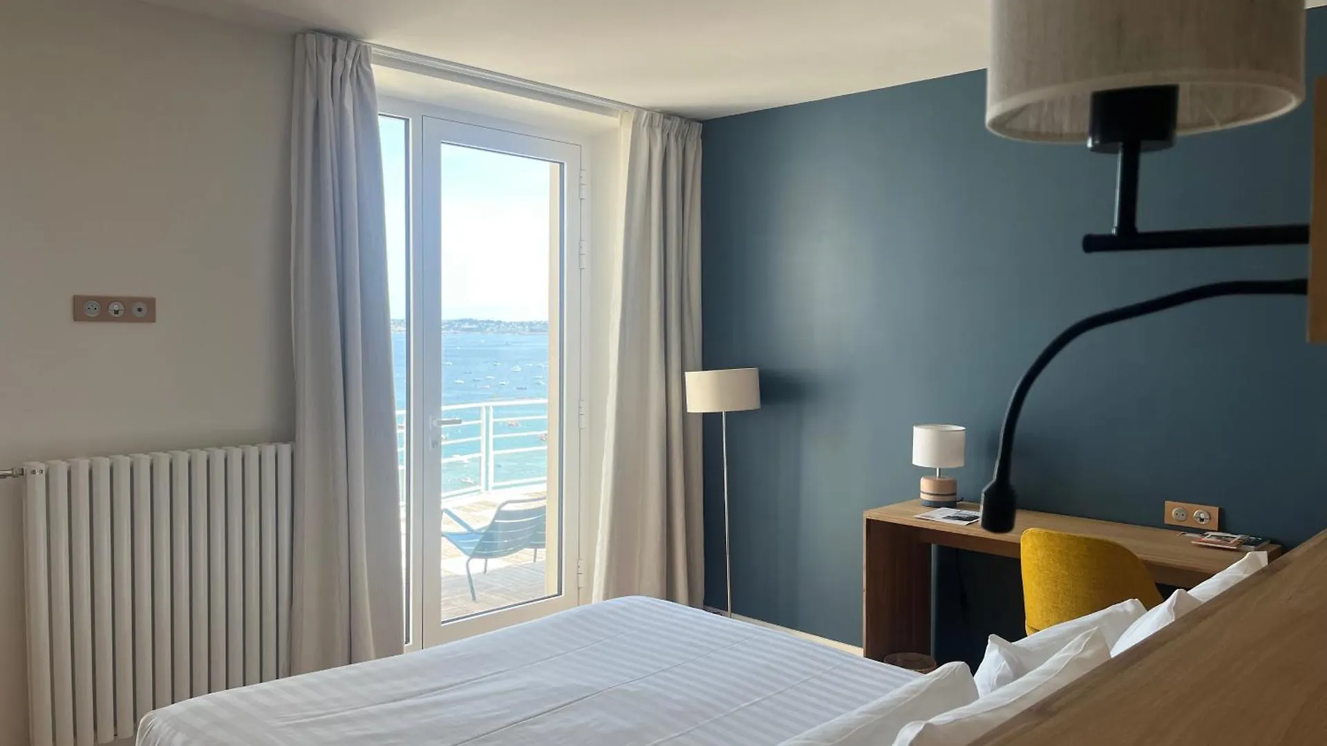 Logis Hotel De Carantec
